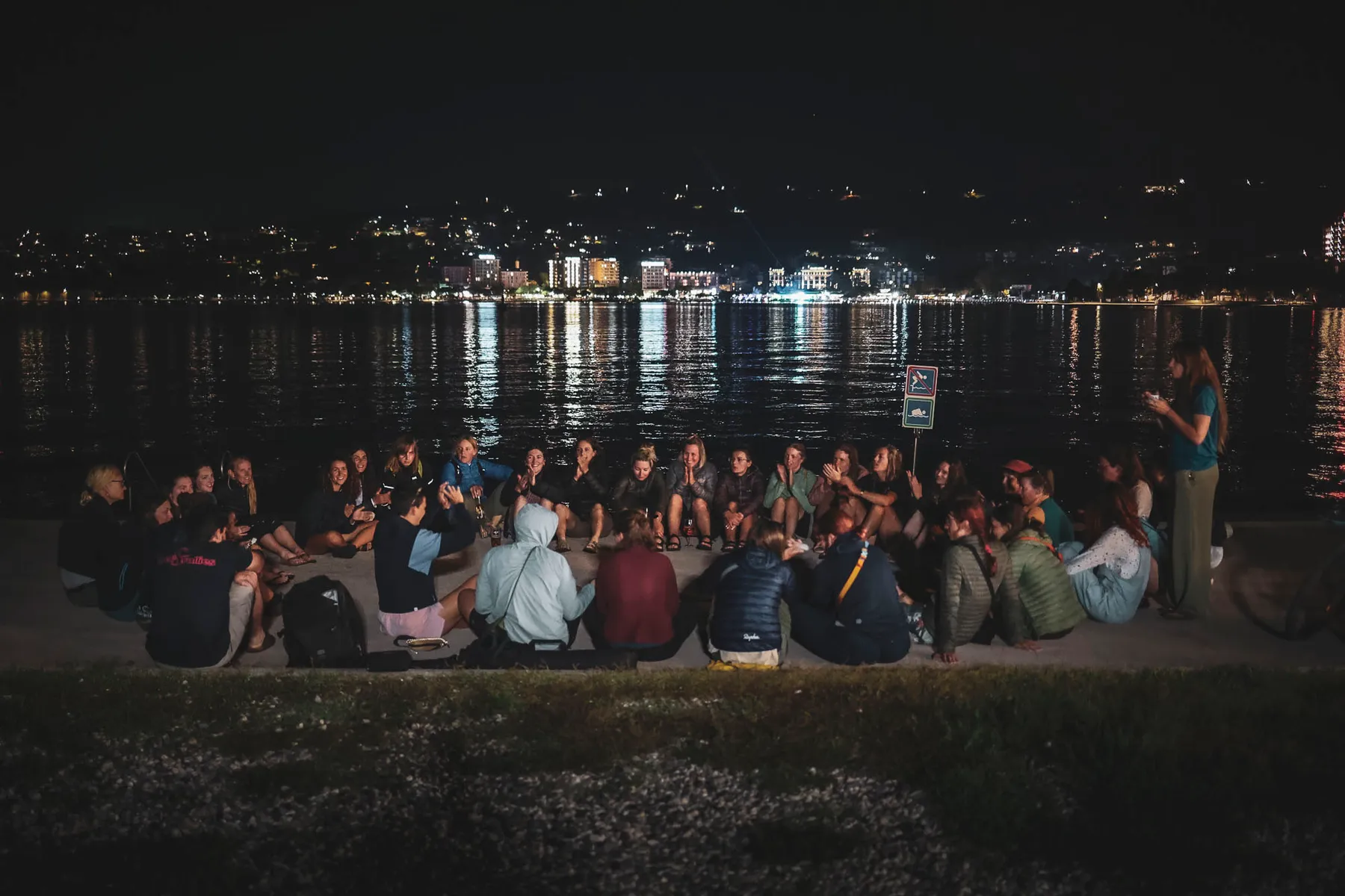 The circle of sisterhood fot. exploro.cc